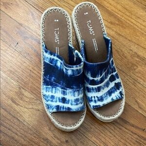 TOMS Blue Tie-Dye Slide Sandals